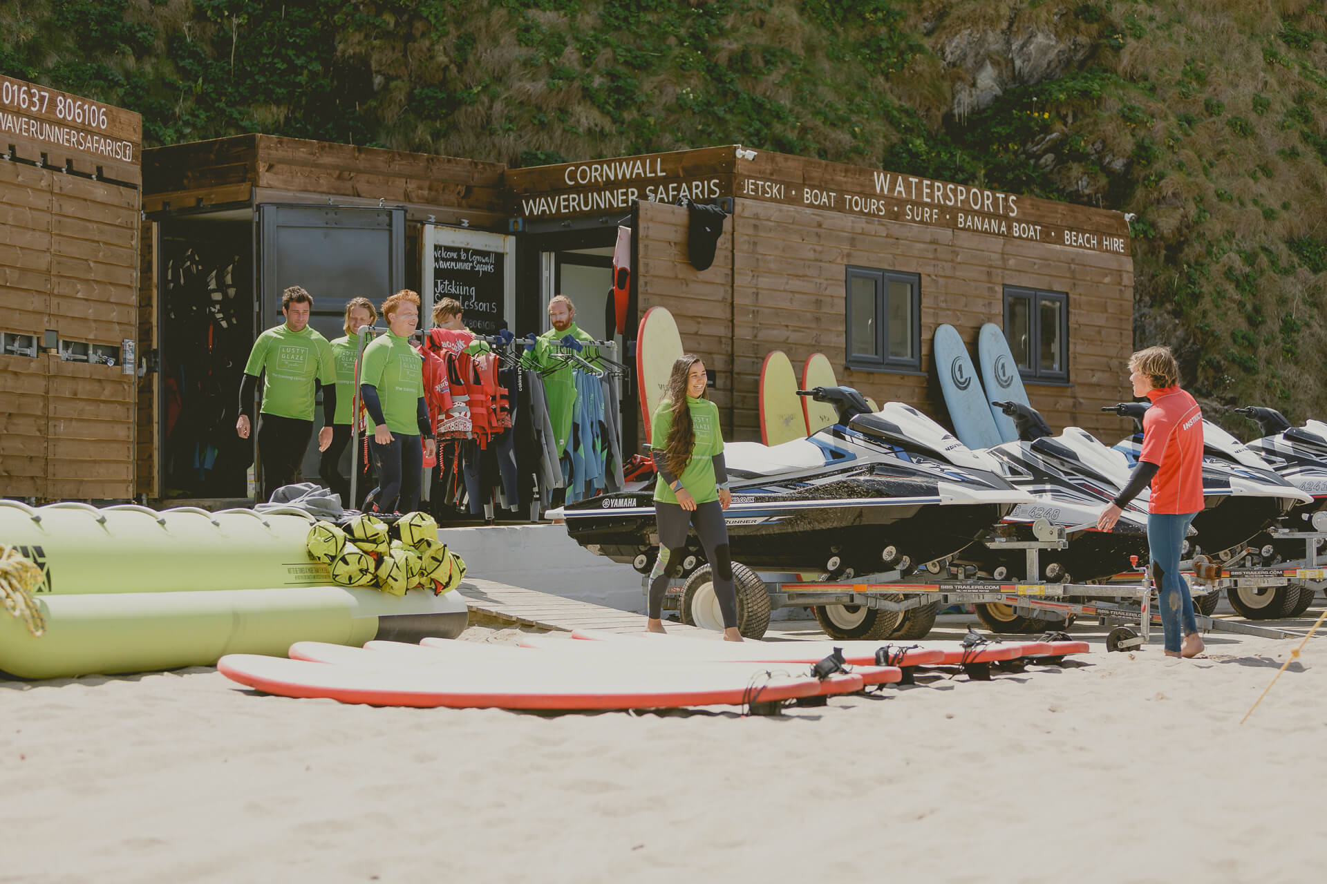 SURF LESSONS IN NEWQUAY, CORNWALL